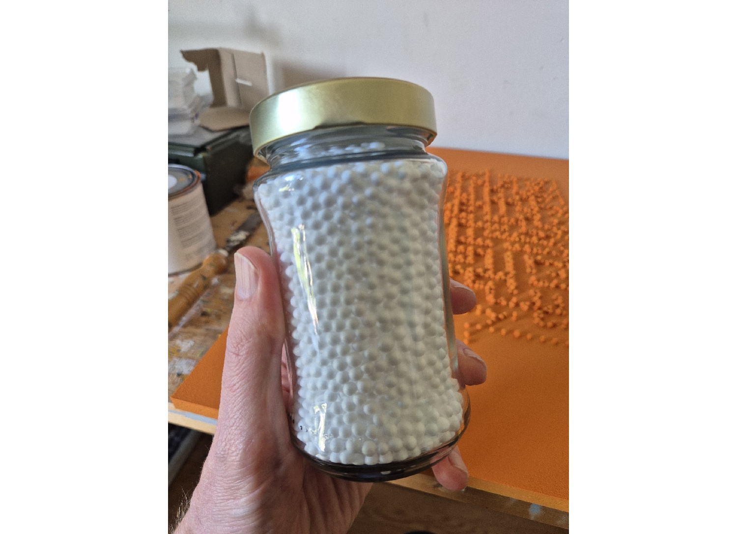 Royal Bulbs - Base materials